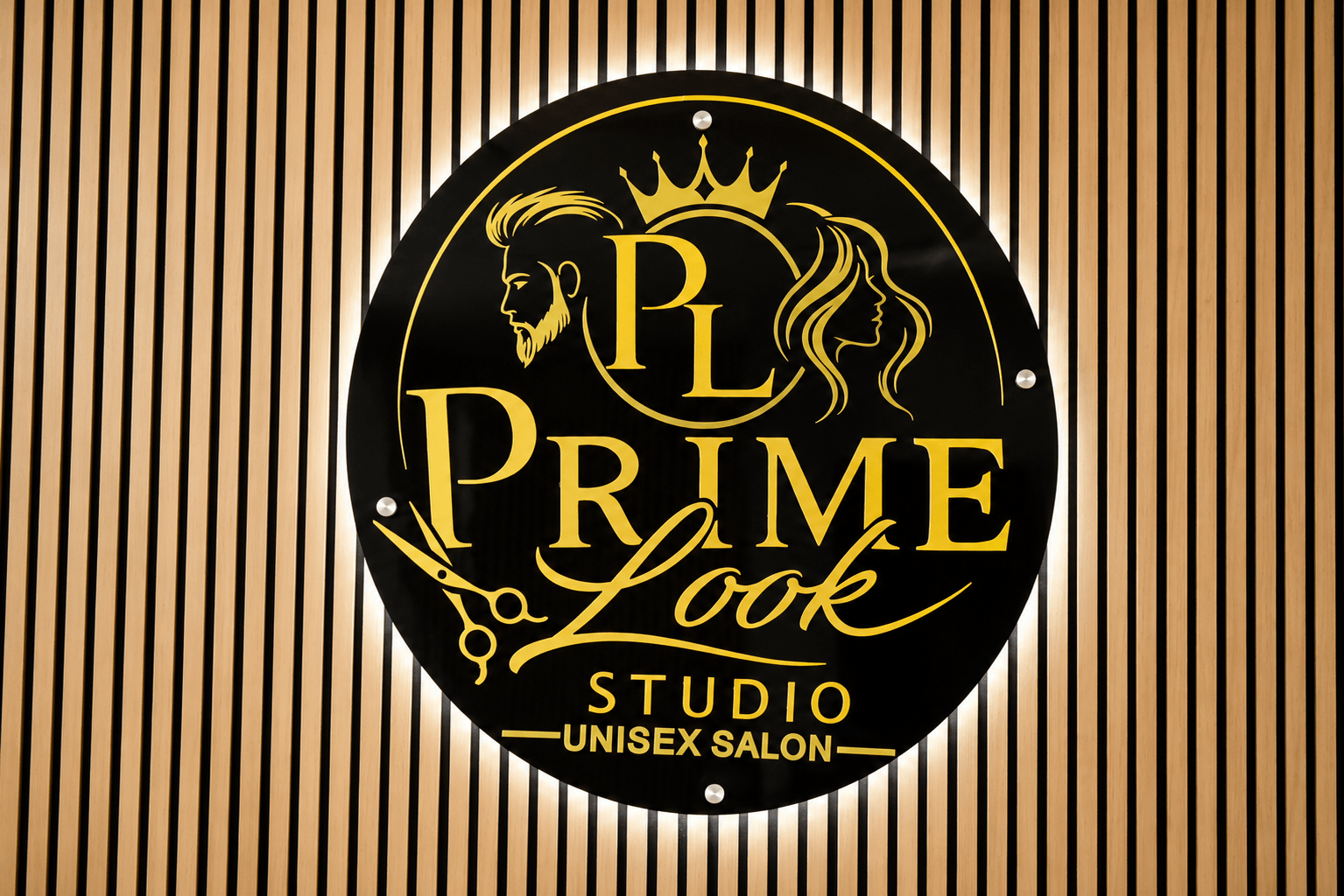 Prime Look Studio salon interior and styling area